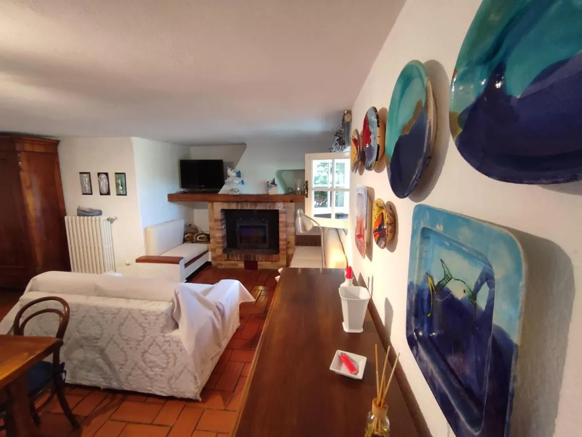 Independent Apartment With A Fabulous Patio - Casa Penny Cisano sul Neva